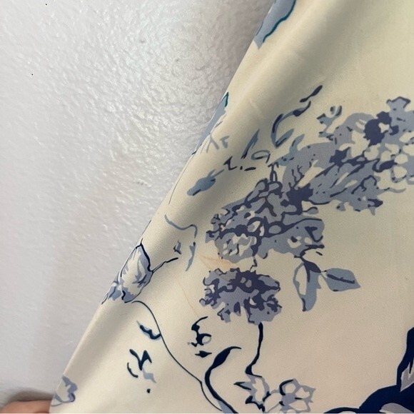 Alamour The Label Blue Floral Lace Front Mini Dress - M - Picture 10 of 10